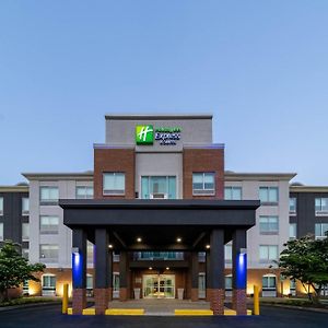 Holiday Inn Express Hotel & Suites Woodbridge, An Ihg Hotel